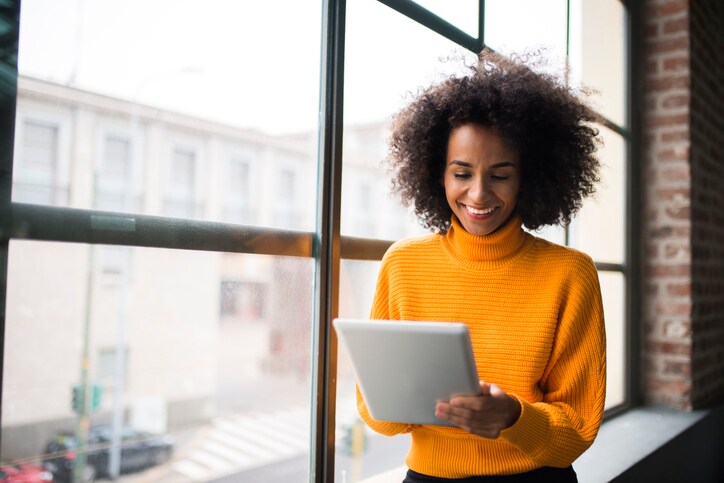 woman working on computer