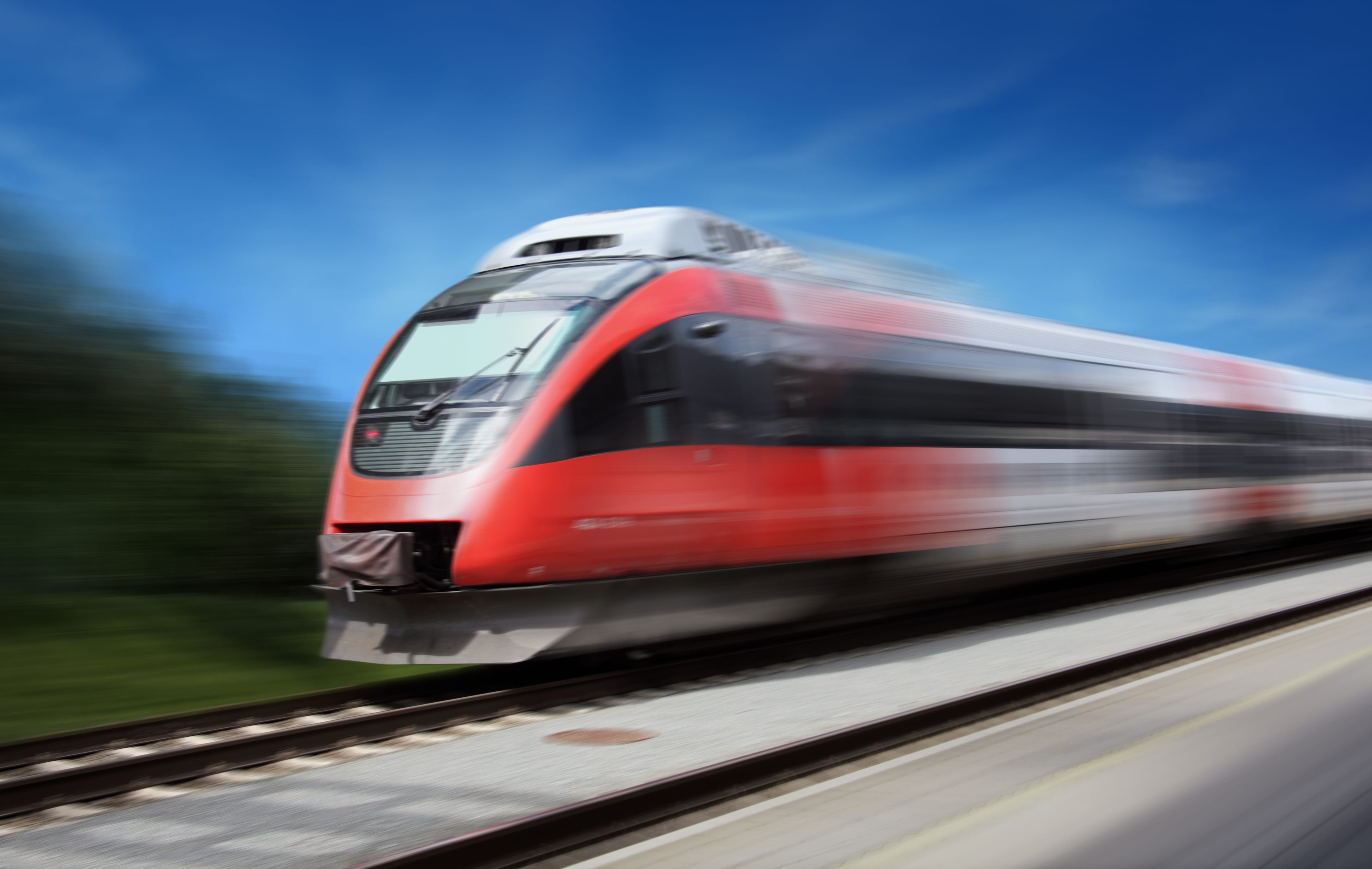 Современные железные дороги. Высокоскоростной поезд Сапсан. Современные поезда. Поезд фото. Поезд в движении.